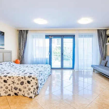 Διαμέρισμα 5 Min Walk From The 2